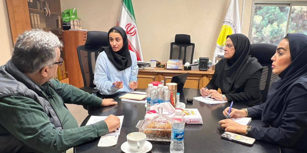 بررسی برنامه‌های تیم ملی تنیس دختران کمتر از ۱۲ سال ایران در نشست تخصصی